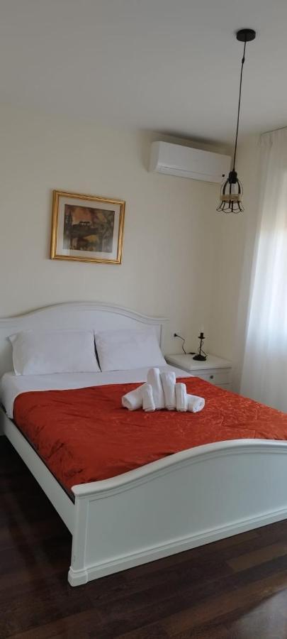 Casa Vacanze Alessio โรม ภายนอก รูปภาพ