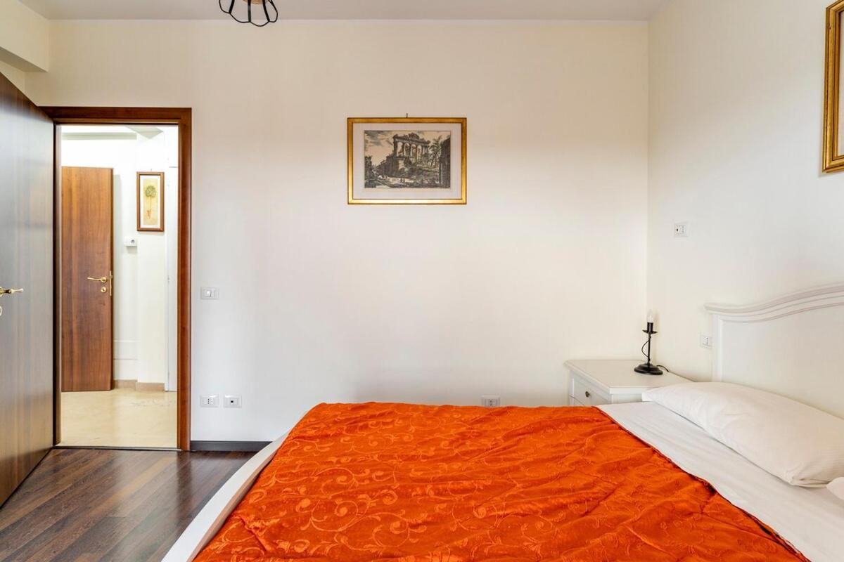 Casa Vacanze Alessio โรม ภายนอก รูปภาพ